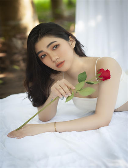 第一次处破女免费观看_与富婆激情拍拍视频在线观看_神马影院午夜dy888马